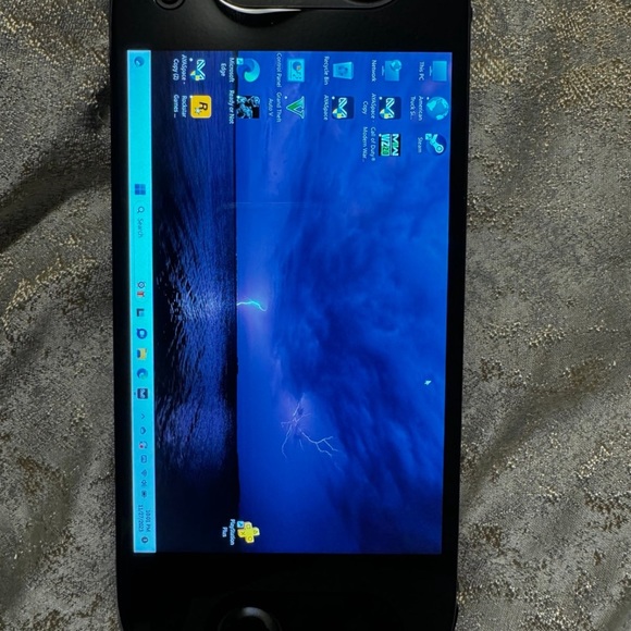 The AYA NEO 2 handheld PC - Picture 4 of 4